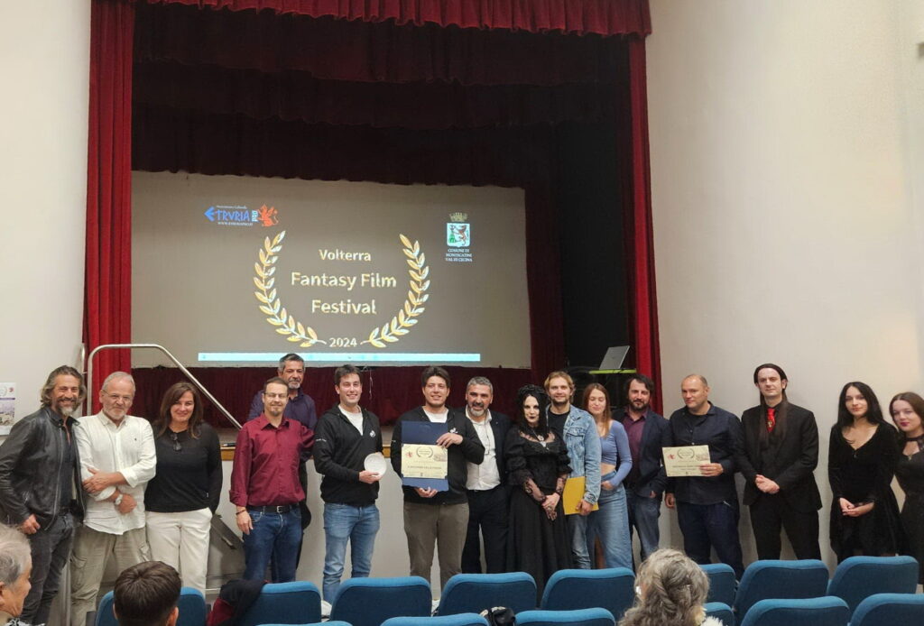 Foto di gruppo premiazioni Volterra Fantasy Film Festival